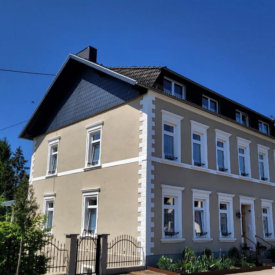 Komfort Ferienwohnungen Mit Wellness-Garten - Gaestehaus Am Bachlauf - Losheim Am See Extérieur photo